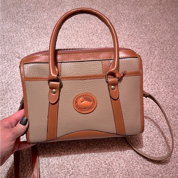 Dooney & Bourke Handbag - Picture 1 of 3